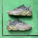 Adidas Adidas Yeezy Boost 700 V2 rep